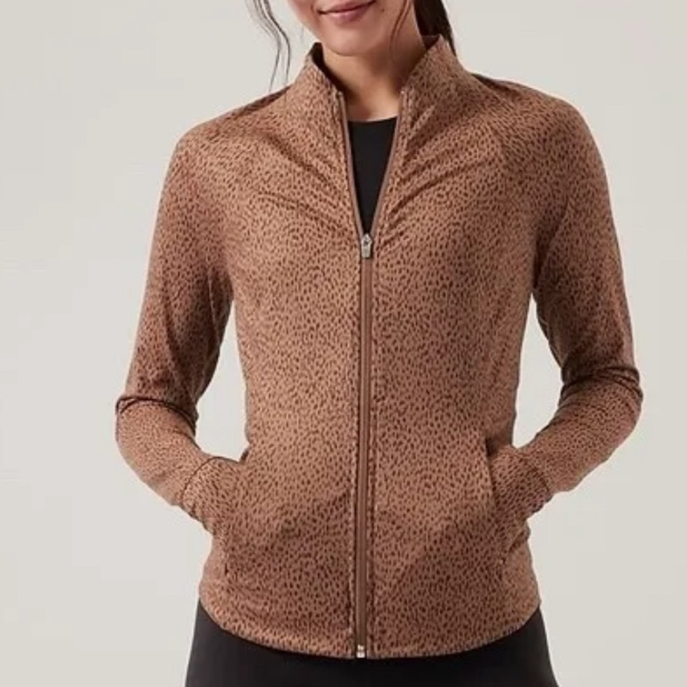 ATHLETA Salutation Jacket | Beige Leopard Print